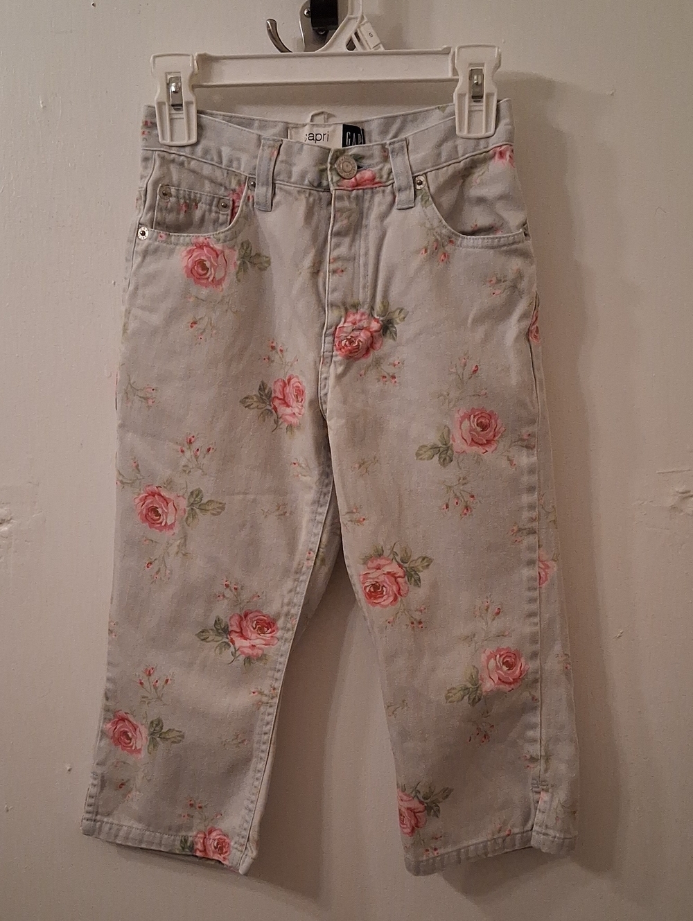 GAP Light Blue Capri Jeans with Pink Rose Print